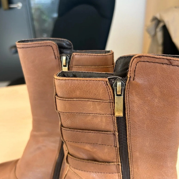 Arctica lined beautiful heeled boots size 7.5 new condition (worn under 5 times) - Picture 9 of 11